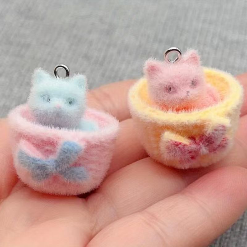 Jewelry Making Pendants - 4pcs 3D plush resin cat pendant,
